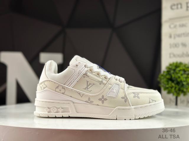 Louis Vuitton LV Louis Vuitton sneakers are a favorite among celebrities. Their