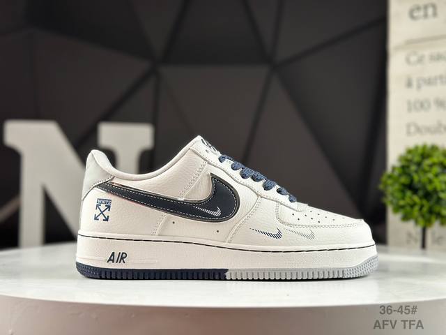 A company-level Nike Air Force 1'07 Lx collaboration, featuring original lasts