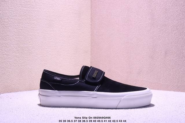Vans Slip On X Fog White and Black"The slip-on shoe with Velcro design is finall