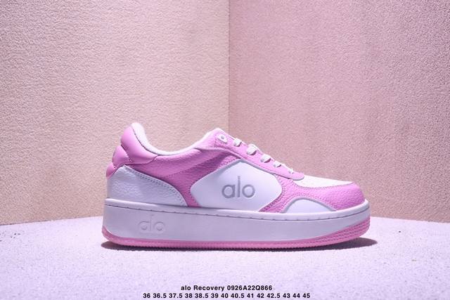 Alo Recovery Mode Yoga The same white shoes worn by Yi Mengling, Jisoo, and many