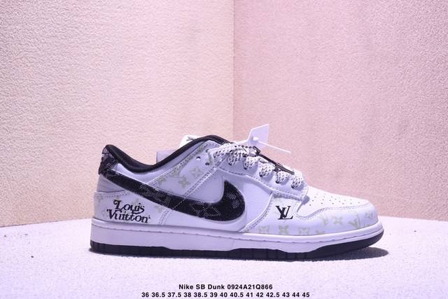Nike SB Dunk Low Dunk series retro low-top casual skateboarding shoes. Featurin