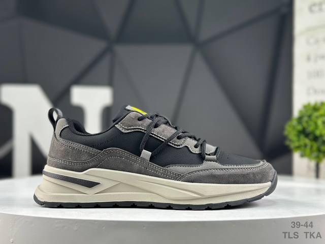 Exclusively customized Fendi casual shoesExclusive original set accessories Offi