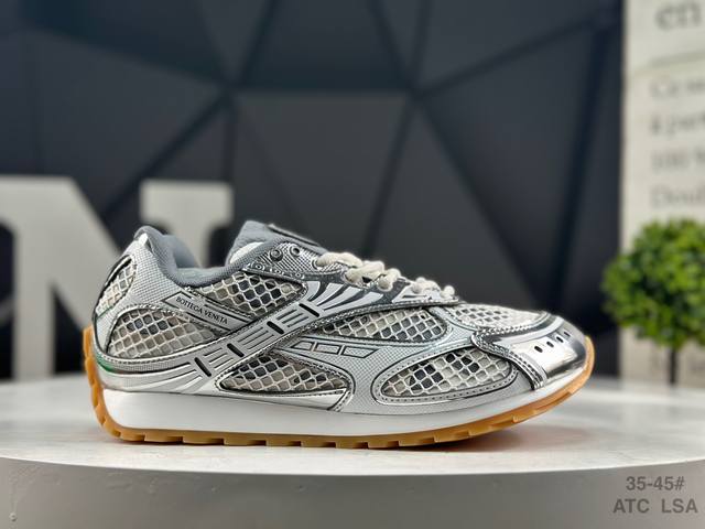 Italian luxury brand - Bottega Veneta - Bottega Veneta Orbit Lace-Up Runner Bv B