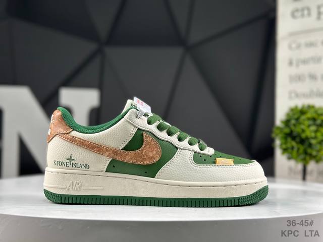 Company-level Nike Air Force 1'07 Low Burberry co-branded military green electr