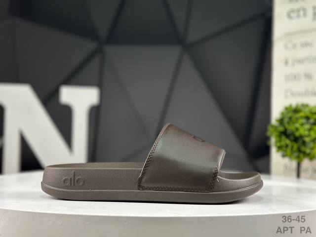 Alo Yoga comfortable and versatile non-slip and wear-resistant flip flops Unisex