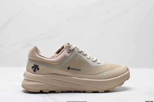 Company-level Descente Dualis Wp urban commuting Gore-Tex stylish, comfortable,