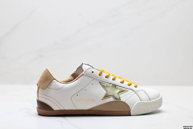 Corporate-grade Golden Goose True-Star gold-stamped round-toe lace-up low-top c