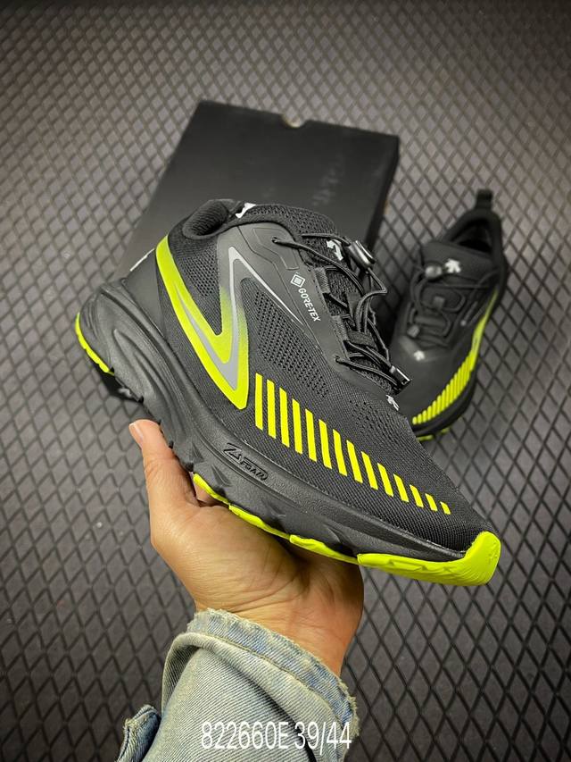 Dongguan-made Descente, featuring a lightweight, cushioned, and breathable upper