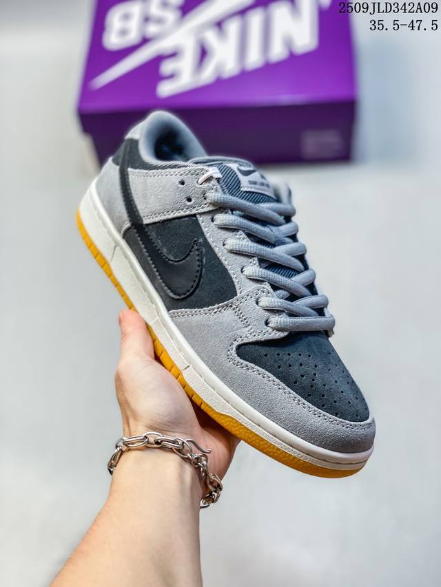 Company-grade, half-size available. Nike SB Dunk Low SB series retro low-top ca