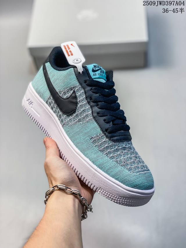 Company-grade with half-size . Limited overseas sale! Company-grade Nike Air F
