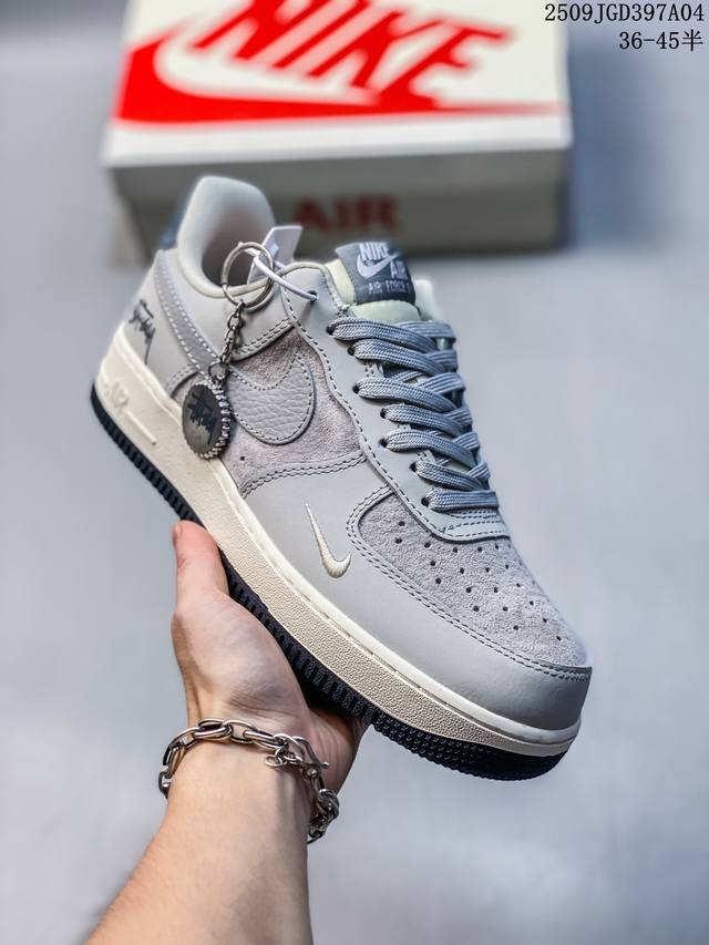 Company-grade with half-size . Limited overseas sale! Company-grade Nike Air F