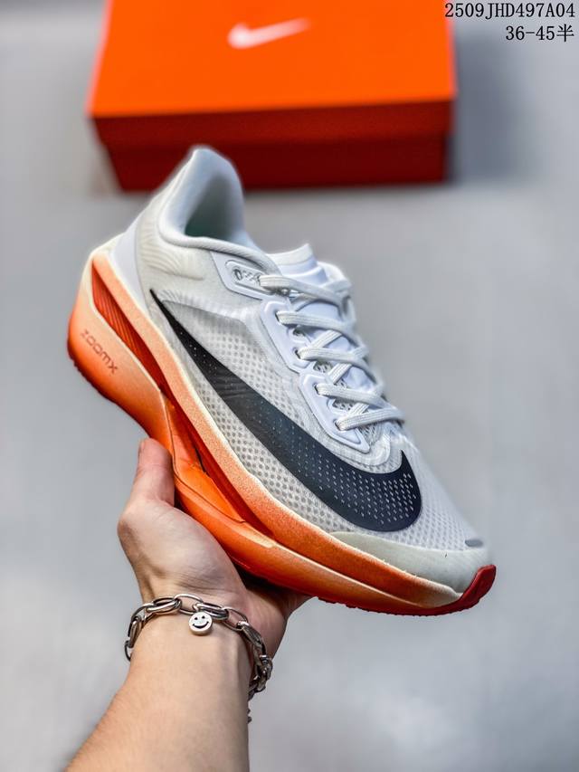 Nike Zoom Fly 6 Comfortable and versatile support and rebound low-top running sh