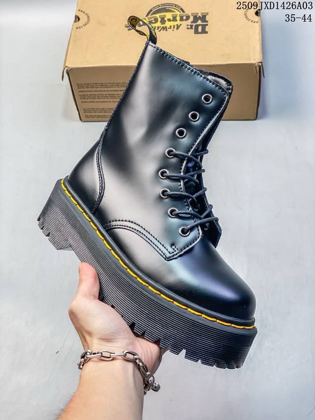Dr.Martens 1460 Dr.Martens boots, eight-hole high-top, thick-soled, hard leather