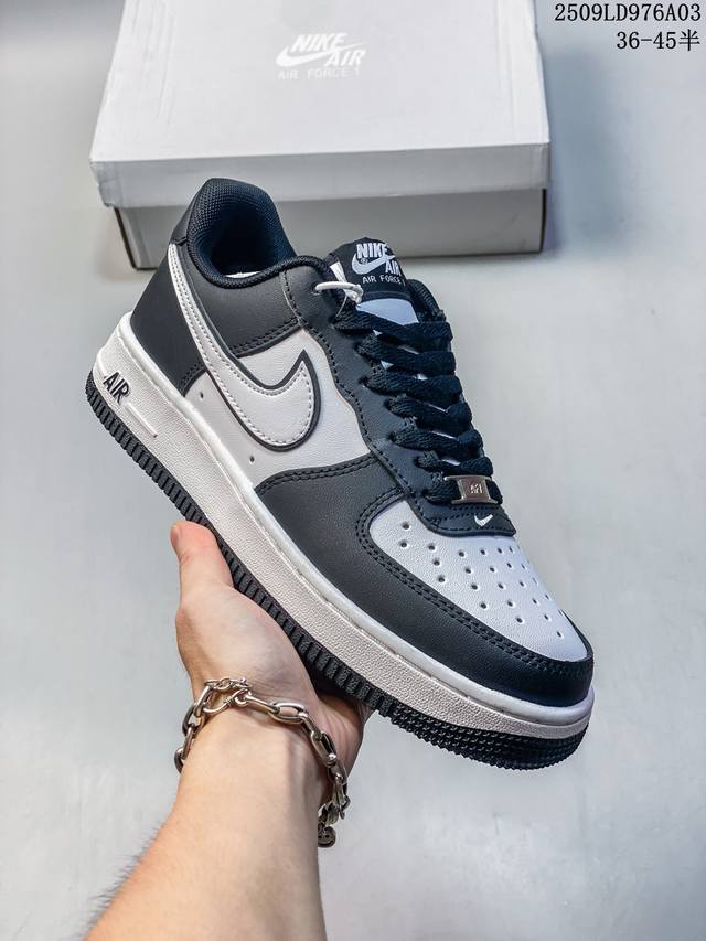 Company-grade with half-size . Limited overseas sale! Company-grade Nike Air F