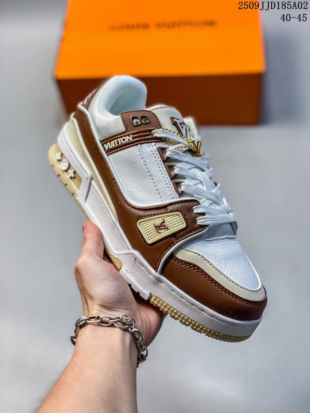 Brand new Lv Louis Vuitton Trainer Sneaker Low casual sports culture all-match