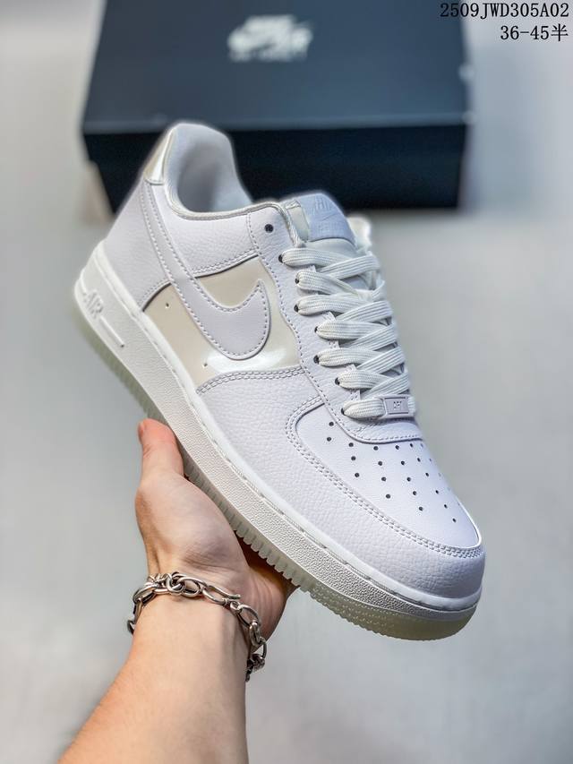 Company-grade with half-size . Limited overseas sale! Company-grade Nike Air F