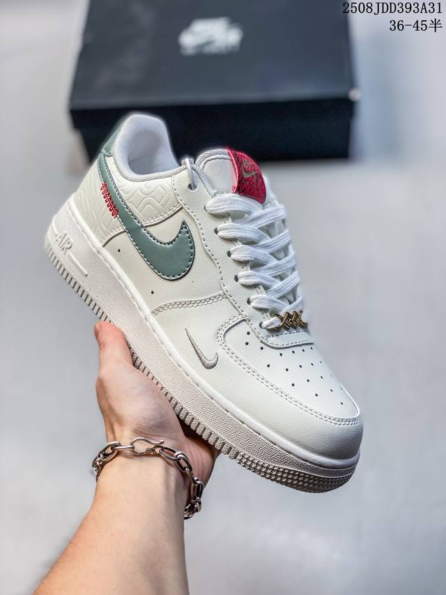Company-grade with half-size . Limited overseas sale! Company-grade Nike Air F