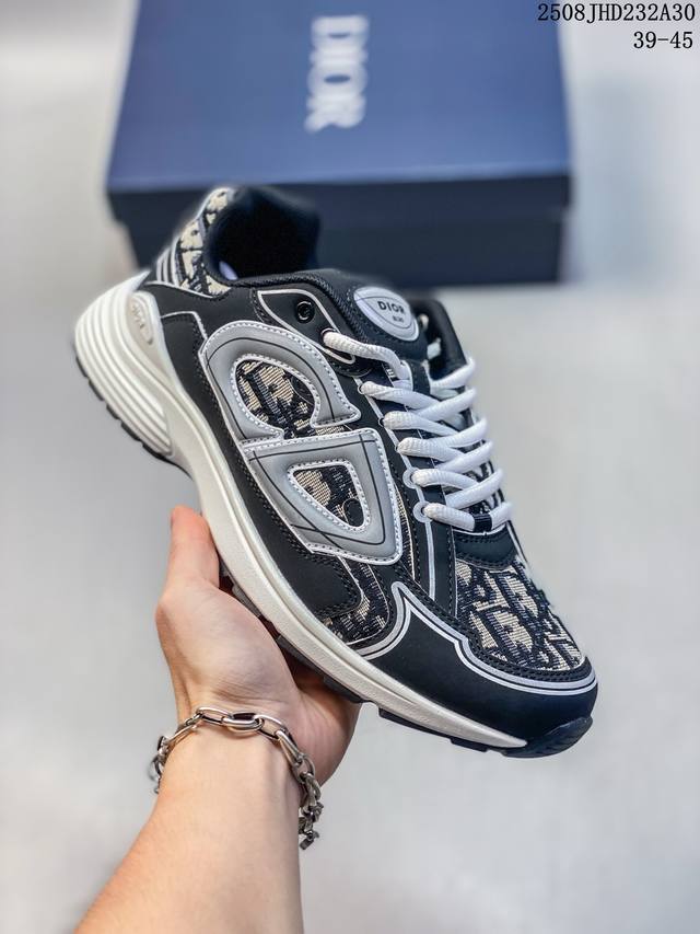 Dior B30 Mesh Platform Lace-Up Casual Low-Top Sneakers, a unisex pair. These B30