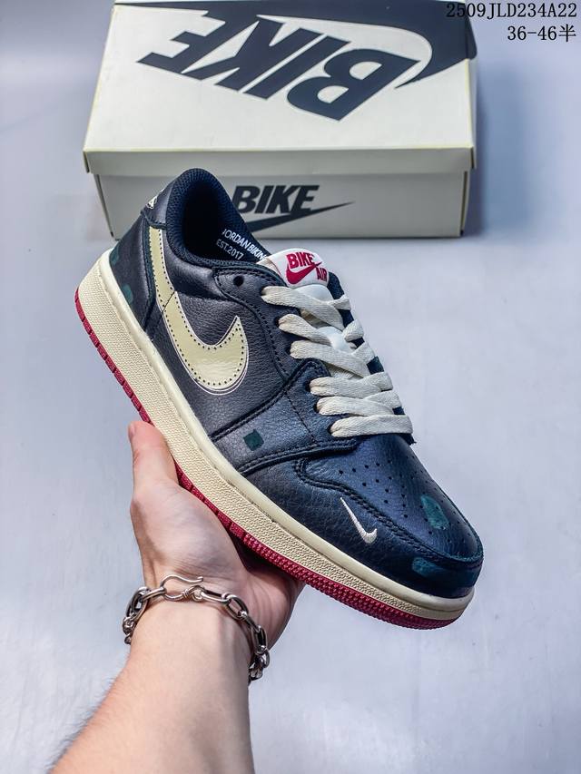 Authentic label with half size Air Jordan 1 Low Method Of Make Hq2186-002 130 1