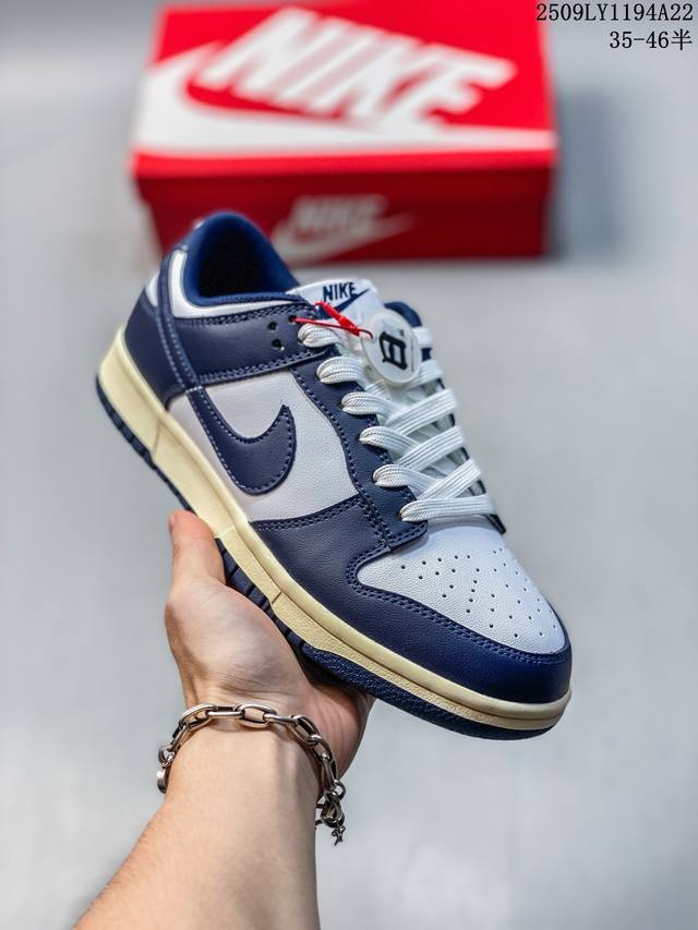 Corporate-grade, half-size available. Nike SB Dunk Low SB series retro low-top
