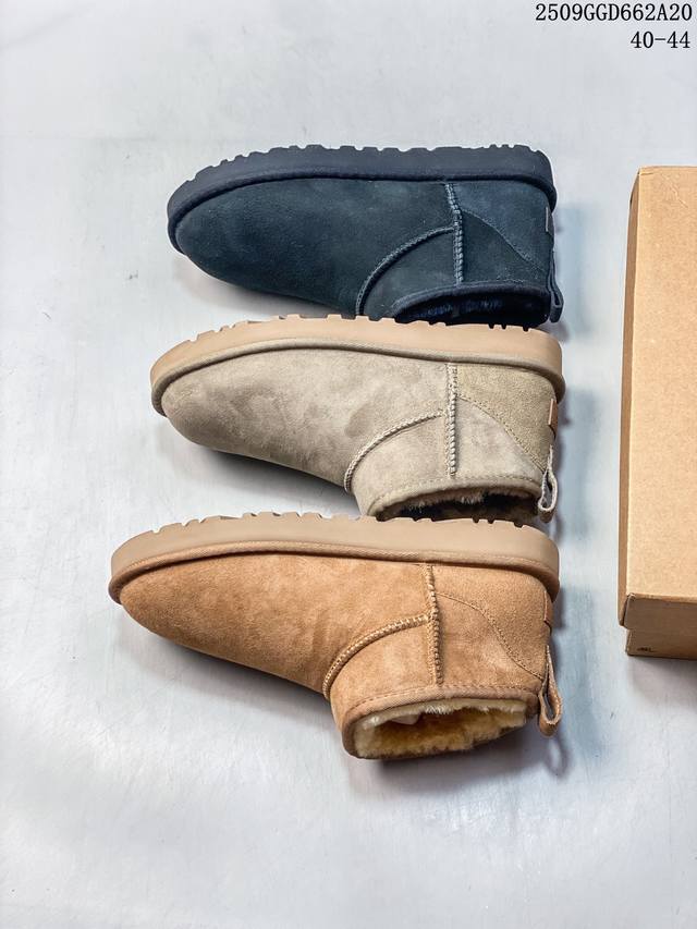 Ugg 1116109 Classic Ultra Mini Winter Fur Warm Snow Boots Fur Ankle Boots Size: