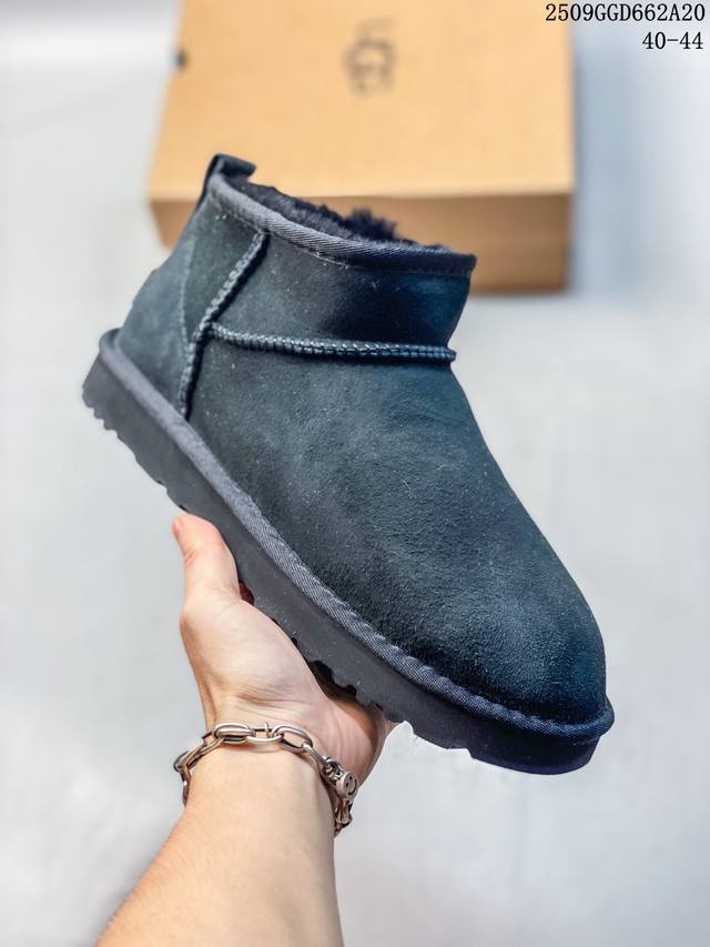 Ugg 1116109 Classic Ultra Mini Winter Fur Warm Snow Boots Fur Ankle Boots Size: