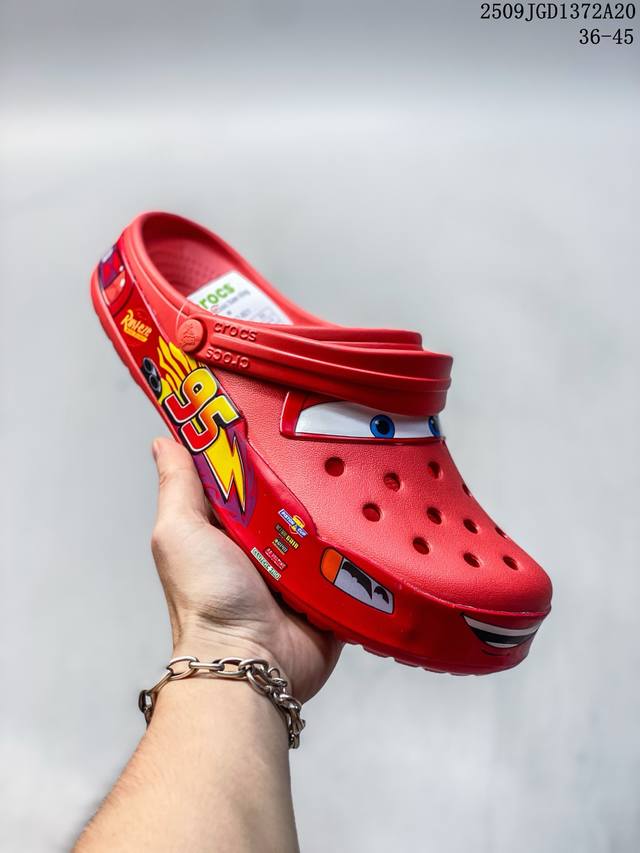 Crocs men's and women's shoes are made of environmentally friendly materials, ne