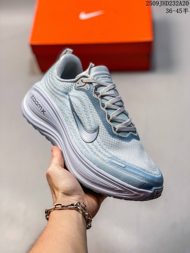 Corporate-level Nike Vomero plus Nike comfortable shock-absorbing and non-slip