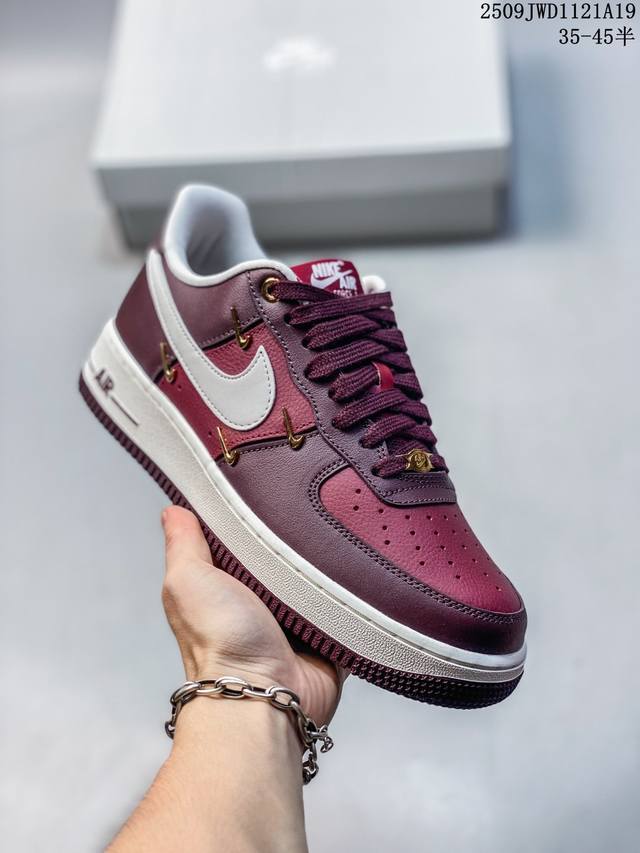 Corporate-grade Nike Air Force 1 '07 Air Force One low-top casual sneakers, imp