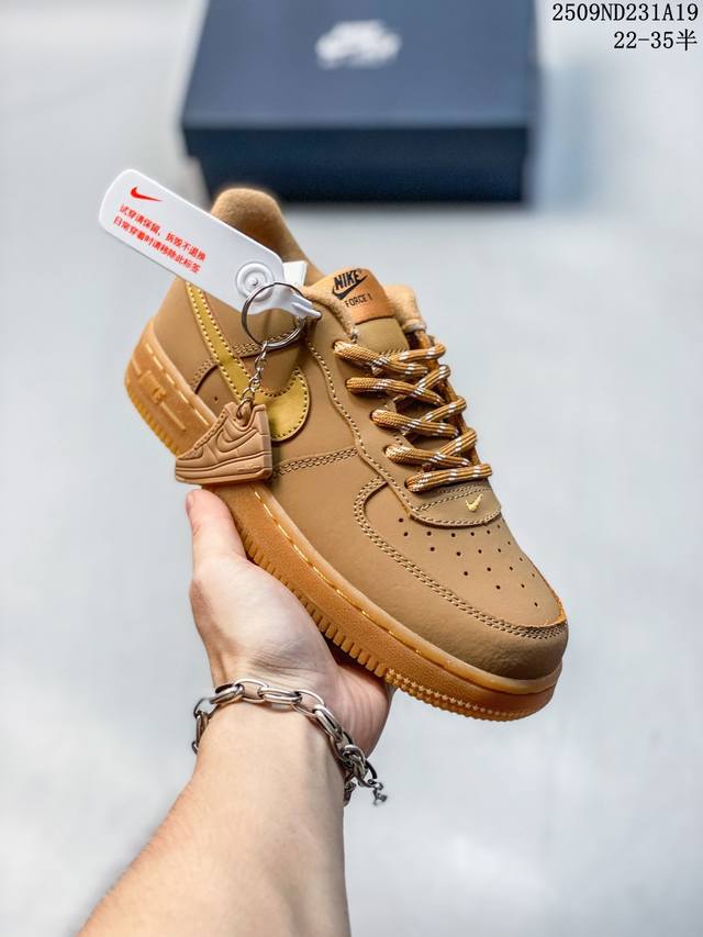 Corporate-grade Nike Air Force 1 '07 Air Force One low-top casual sneakers, imp