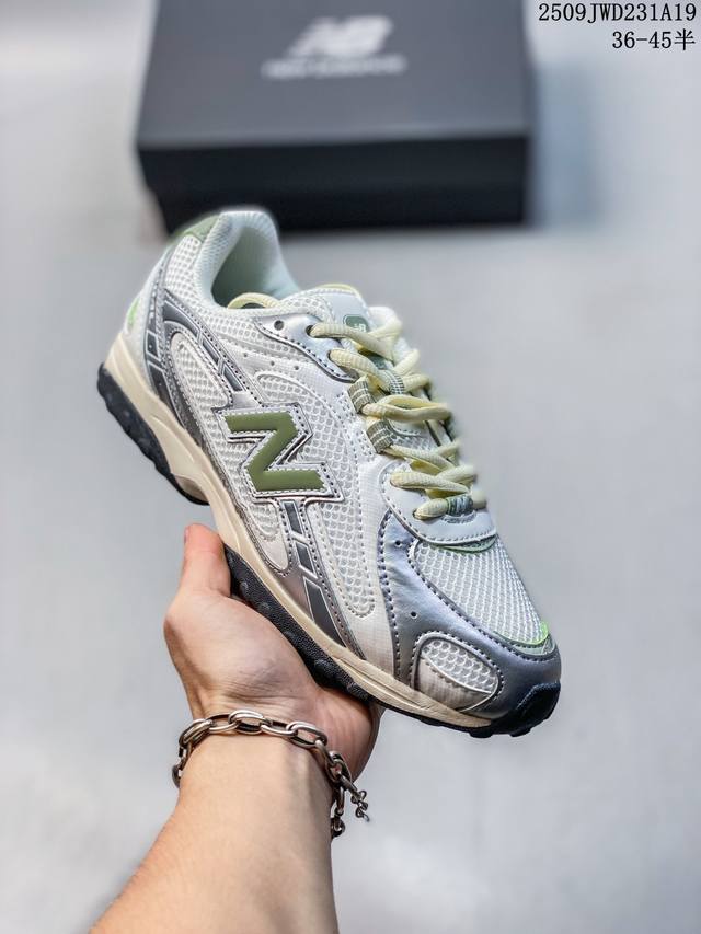 Authentic label with half size New Balance 204L comfortable, versatile, wear-re