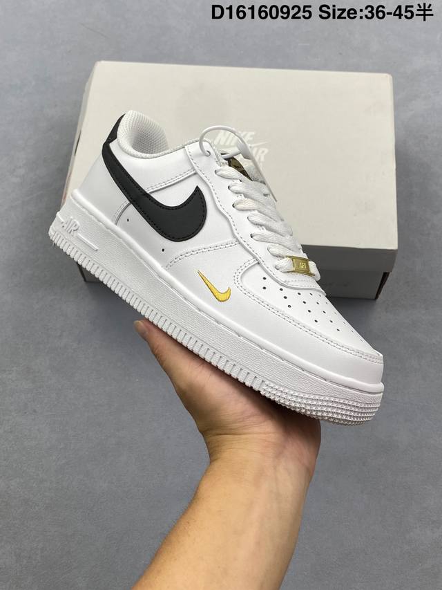 Nk Air Force 7 Low, a versatile casual sneaker (Cz0270-102). Its soft, springy c