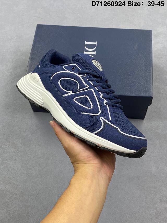 Dior mesh low-top sports casual shoes. This series is made of black mesh mesh, w