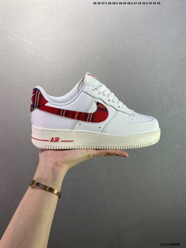 Nike Air Force 7 low-top versatile casual sneakers. Soft, springy cushioning an