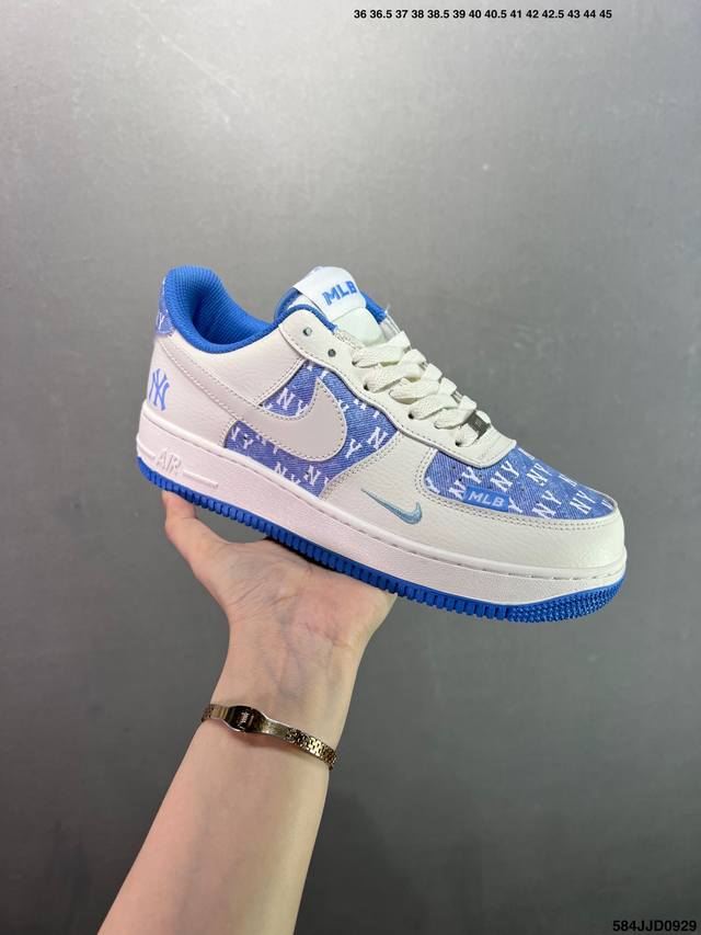 Nike Air Force 1 Low Original last and cardboard create a pure Air Force version