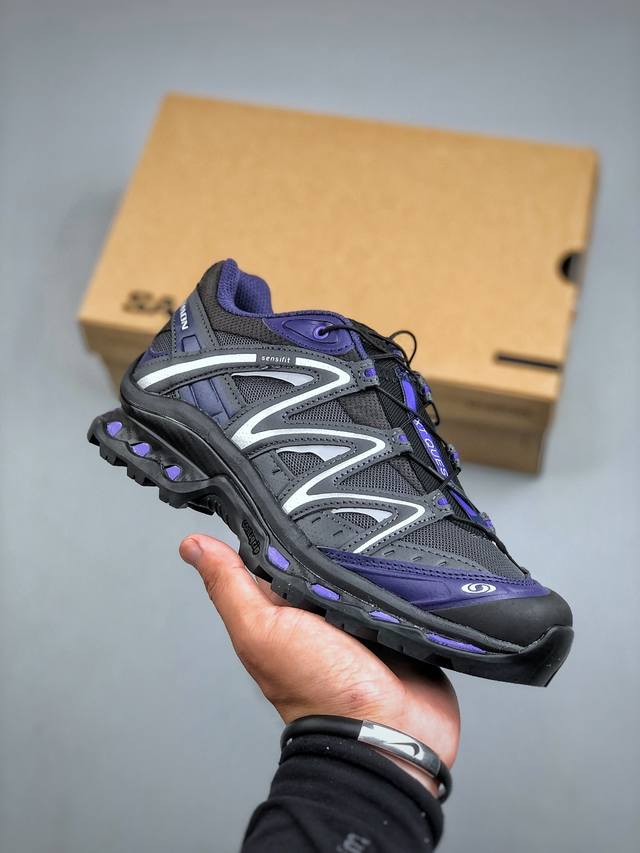Salomon Xt-Quest outdoor trail running shoes use Sensifit fitting technology on