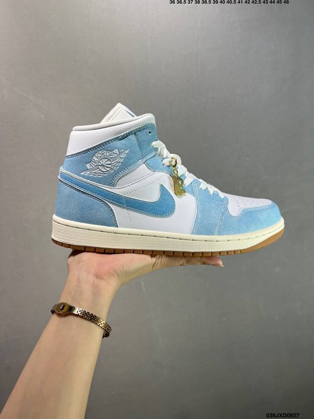 Air Jordan 1 Mid new color schemeGenuine OEM product, there is no difference bet