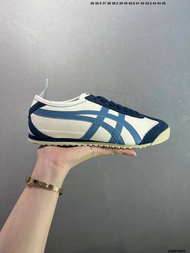 Asics men's and women's shoes, genuine half-size versions, made in Japan. Classi