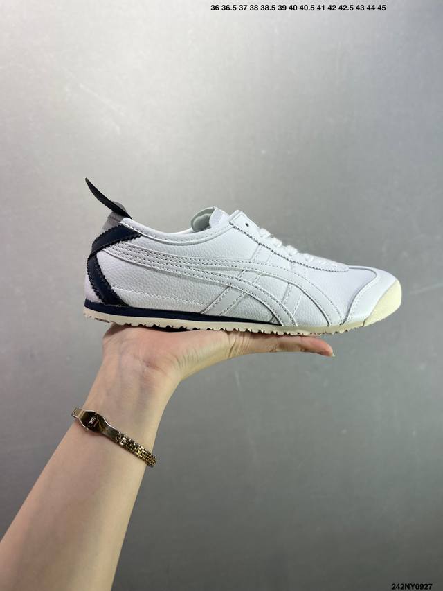 Asics men's and women's shoes, genuine half-size versions, made in Japan. Classi