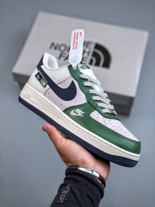 D version Nike Air Force 1'07 Lv8 co-branded model, original last and cardboard