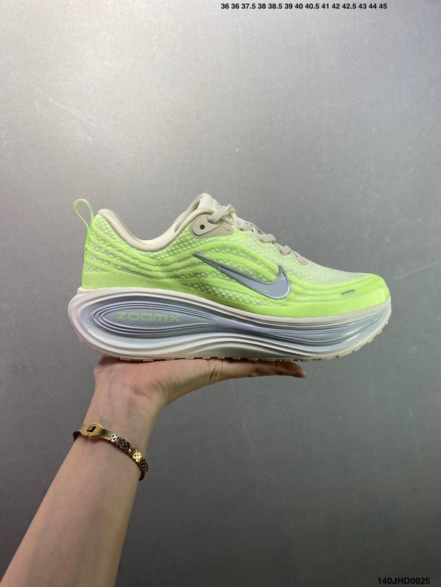 Corporate-level Nike Vomero plus Nike comfortable shock-absorbing and non-slip