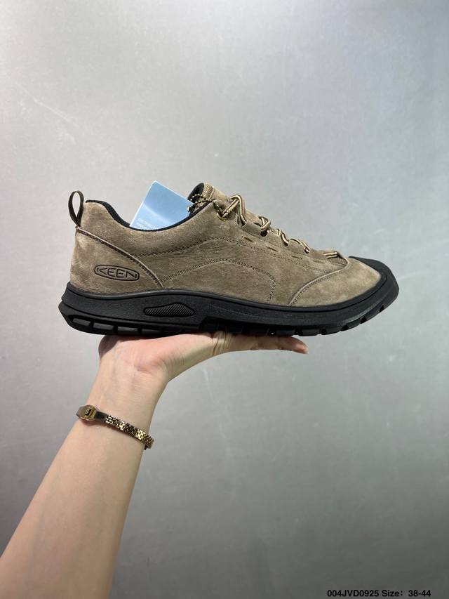 #A popular American outdoor brand, Keen Jasper Rocks SP. These retro, low-top, l