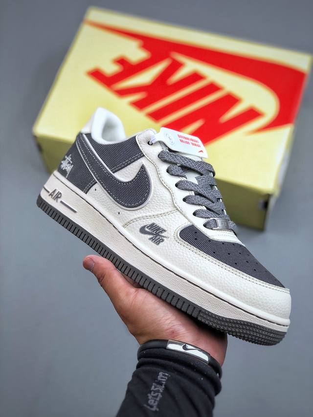 Xc Nike Air Force 1 '07 Low co-branded Air Force 1 low-top sneakers and casual s