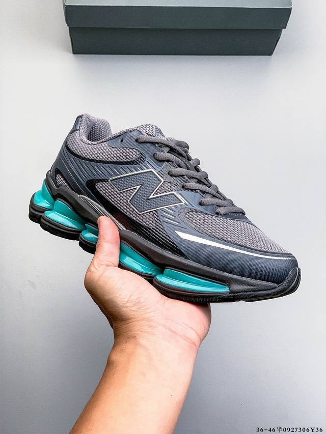 New Balance Nb U 0Ea running shoes. This remake of a classic shoe incorporates