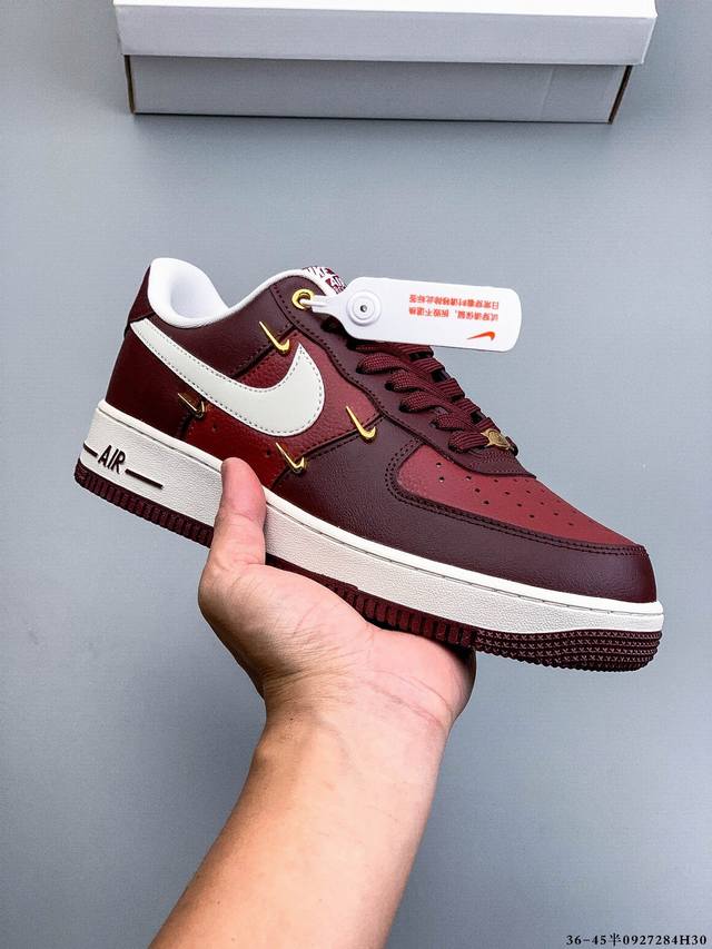 Original last data paper version, made of hard, high-quality leather upper mate