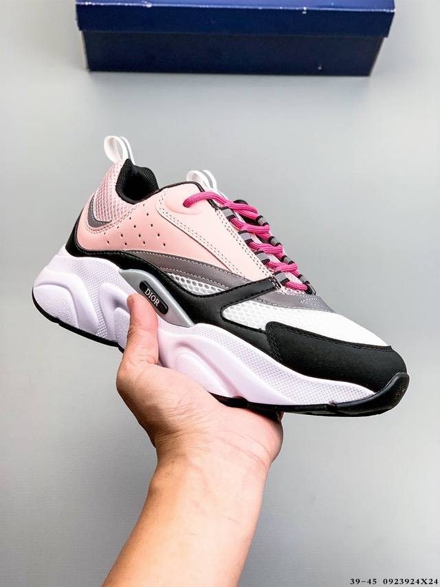 Dior B22 Leather and Tech Mesh Sports Casual ShoesThe B22 sneaker reinterprets t