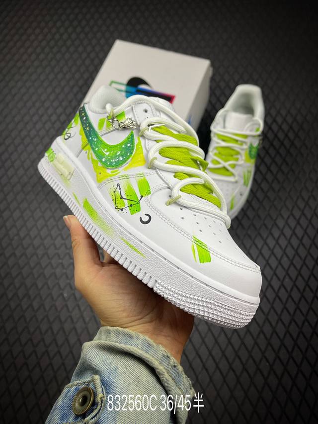 C Hand-drawn Graffiti "Capricorn" Zodiac Series Nike Air Force 1 "Capricorn" Cus