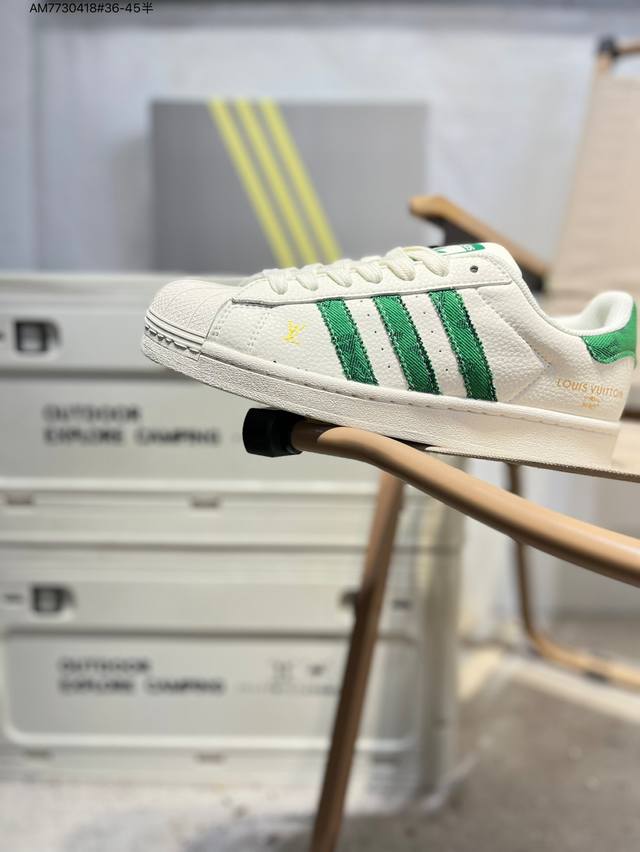 Lv x Adidas Originals Superstar classic colorway, classic shell toe, official we