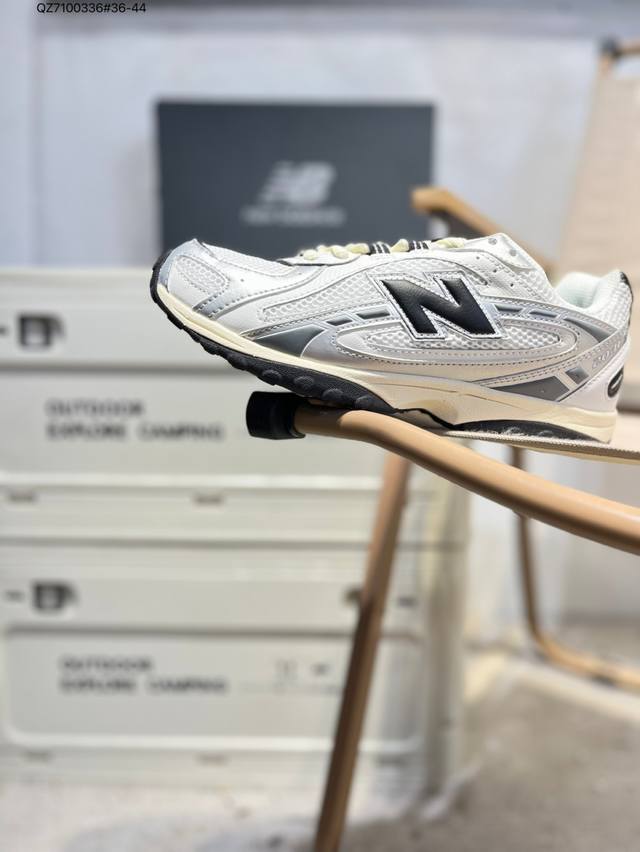 New Balance 204L Thin-Sole Shoes with Leather Laces, Miu-style Shock Absorption,