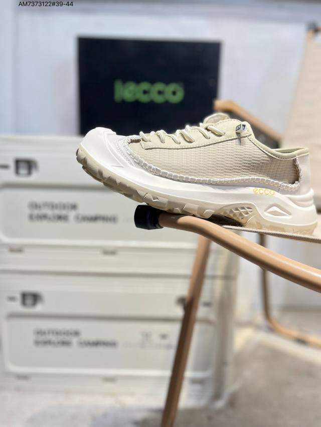 Ecco men's shoes are lightweight, breathable, comfortable, and durable. Skin-fri